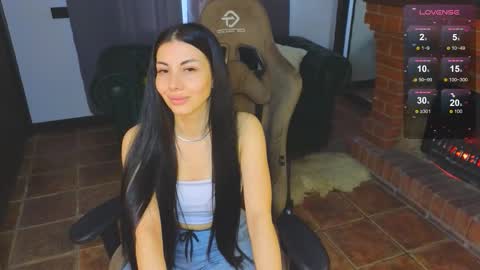 Mia online show from 10.19.25