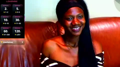Snapshot of emmiblaq chatting on 07.15.26 emmiblaq online show from 07.15.26