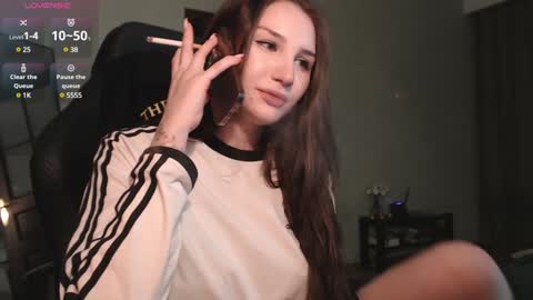 Snapshot of emmiclo chatting on 01.28.25 Emily online show from 01.28.25