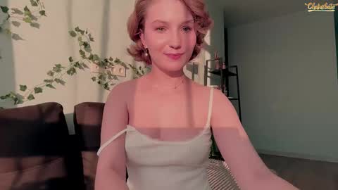 Snapshot of emmie_blush chatting on 12.01.25 Emily online show from 12.01.25