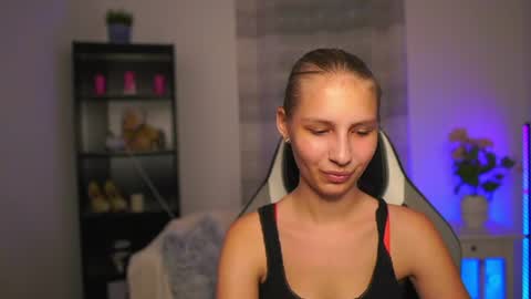 Snapshot of emmie_murray chatting on 06.27.26 Emmie online show from 06.27.26