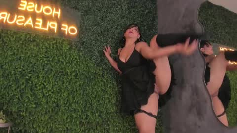 Emmiily online show from 02.09.25