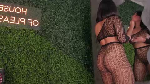 Emmiily online show from 02.11.25