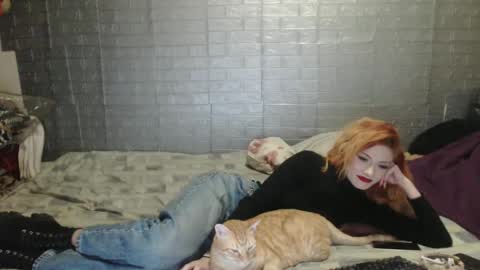 Emmily000 online show from 12.02.24