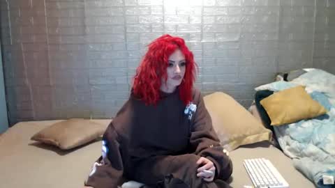 Emmily000 online show from 01.13.26