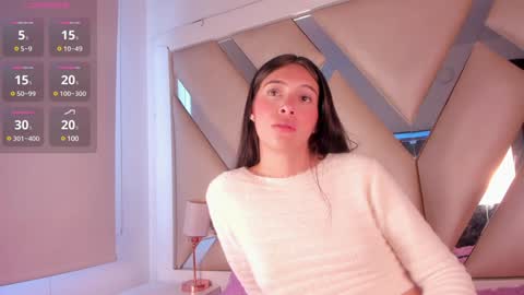 emmily_evans_ online show from 01.10.25