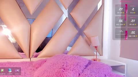 emmily_evans_ online show from 03.01.25