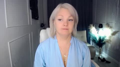 emmmam online show from 10.22.25