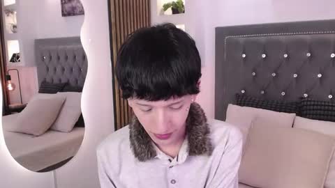 Snapshot of emmo_boy chatting on 05.23.26 SERGIO online show from 05.23.26