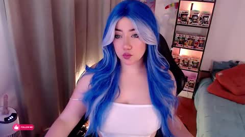 Emmy Ruiz - independent model online show from 11.23.25