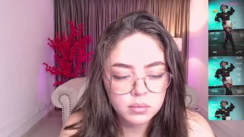 Emmy Walker online show from 01.11.25