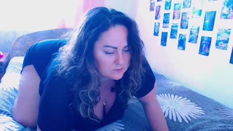 Snapshot of emmyxotty chatting on 02.13.25 Emmy online show from 02.13.25