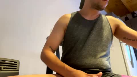 Snapshot of emoladyboy chatting on 01.02.25 EMO online show from 01.02.25