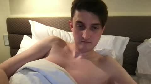 Snapshot of emotionalmotionsickness chatting on 01.10.25 emotionalmotionsickness online show from 01.10.25