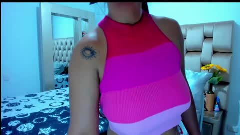 Snapshot of emperatriztapia chatting on 09.13.25 emperatriztapia online show from 09.13.25