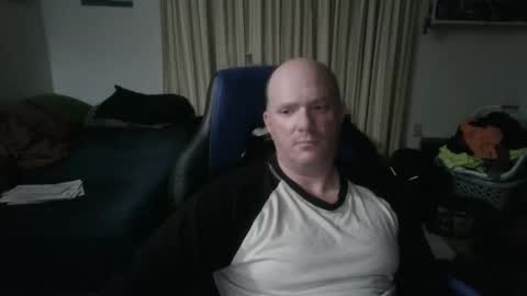 Snapshot of emsguy1 chatting on 12.15.25 Matt online show from 12.15.25