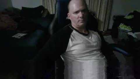 Snapshot of emsguy1 chatting on 12.23.25 Matt online show from 12.23.25