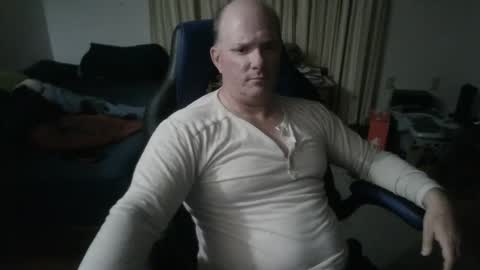 Snapshot of emsguy1 chatting on 01.12.26 Matt online show from 01.12.26