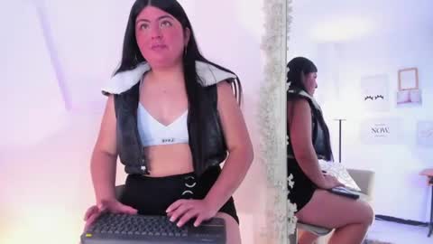 emy_sanz online show from 07.22.26