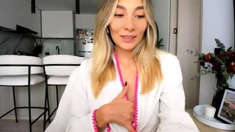 emyconneer online show from 02.21.25