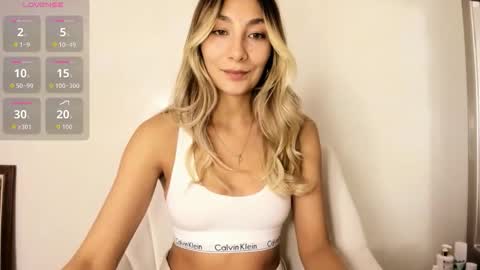 emyconneer online show from 11.17.25