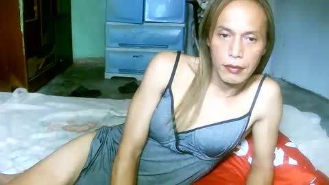 CHUN LY online show from 04.17.26