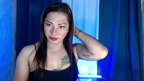 Snapshot of enchantressjenieghxxx chatting on 10.17.25 Jeniegh online show from 10.17.25