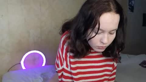 Snapshot of enegry_couple777 chatting on 12.22.25 Missis And Mister Fox online show from 12.22.25