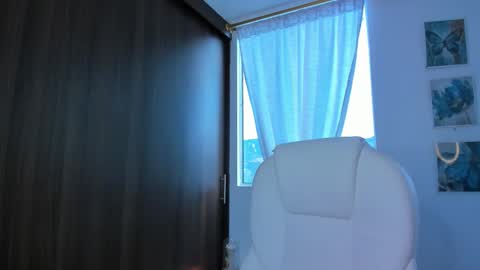 Snapshot of engel_brunet chatting on 09.23.25 juliana online show from 09.23.25