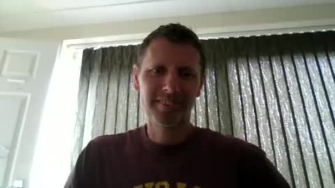 Snapshot of englishguy183 chatting on 05.05.26 EnglishGuy183 online show from 05.05.26