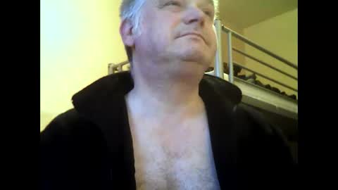 englishguysurrey online show from 01.09.25