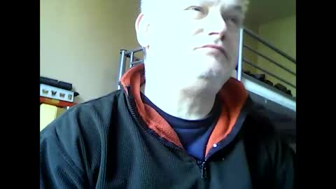 Snapshot of englishguysurrey chatting on 03.31.26 englishguysurrey online show from 03.31.26