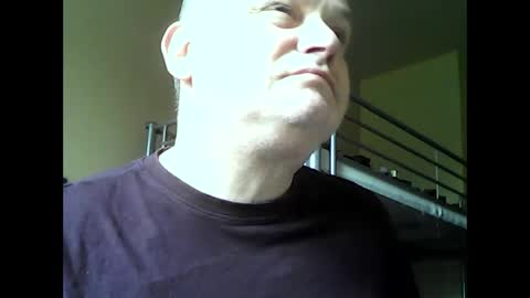 Snapshot of englishguysurrey chatting on 06.11.26 englishguysurrey online show from 06.11.26
