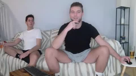 Snapshot of englishladxxx chatting on 11.20.25 Englishladxxx online show from 11.20.25