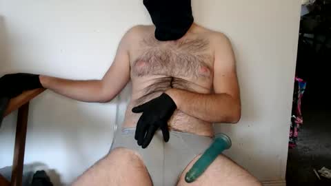 Snapshot of englishshyguyuk chatting on 10.05.25 englishshyguyuk online show from 10.05.25