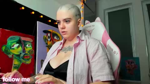 Snapshot of enigmastella chatting on 12.18.25 enigmastella online show from 12.18.25