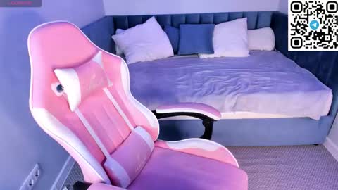 Snapshot of enigmatic_ella chatting on 02.09.26 Ella online show from 02.09.26