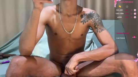 Snapshot of enjoythetrip chatting on 02.09.25 Luke online show from 02.09.25