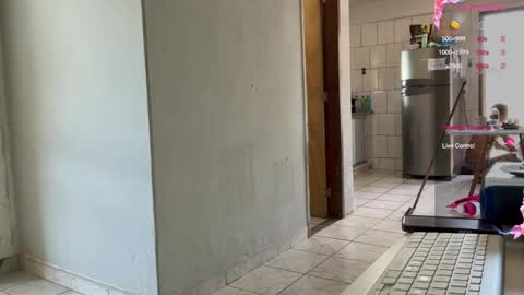 Snapshot of enjoythetrip chatting on 02.20.25 Luke online show from 02.20.25