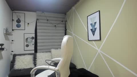 Enma clark online show from 09.21.25