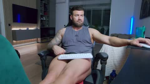 Erik online show from 04.22.26