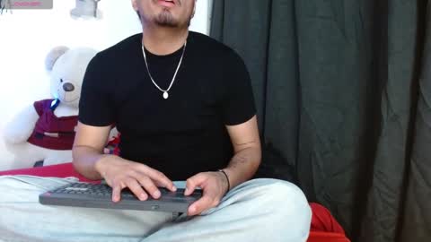 enrique online show from 04.10.26