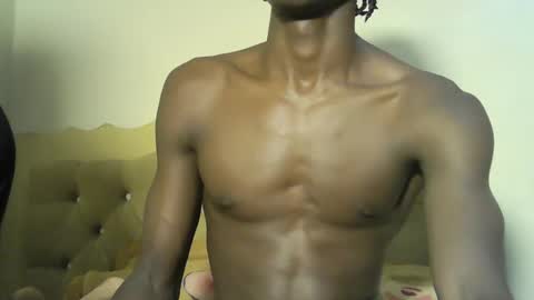 Snapshot of envy_spice chatting on 02.22.26 streamsinners online show from 02.22.26