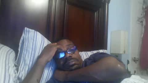 Snapshot of envyme2017 chatting on 12.27.24 Envyme2017 online show from 12.27.24