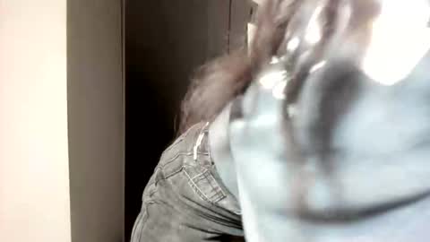 Angela online show from 04.21.26