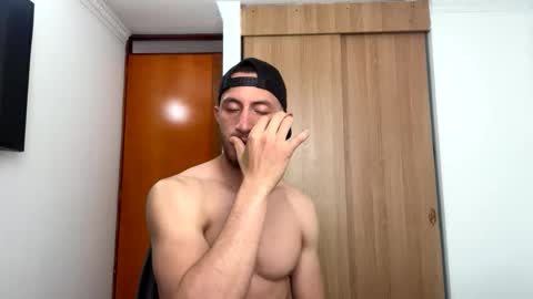Snapshot of enzo_savage chatting on 04.09.26 enzo_savage online show from 04.09.26
