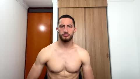 Snapshot of enzo_savage chatting on 05.19.26 enzo_savage online show from 05.19.26