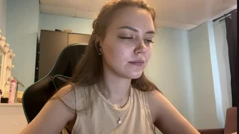 Lily online show from 04.15.26