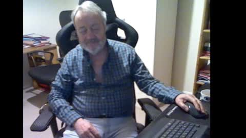 erasmus_d online show from 02.27.26