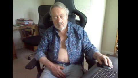 erasmus_d online show from 04.27.26